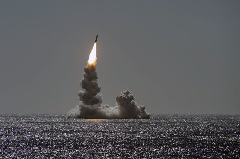 Запуск невооруженной ракеты Trident II (D5LE) с подводной лодки