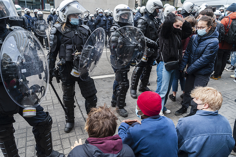 Полиция Бельгии и протестующие