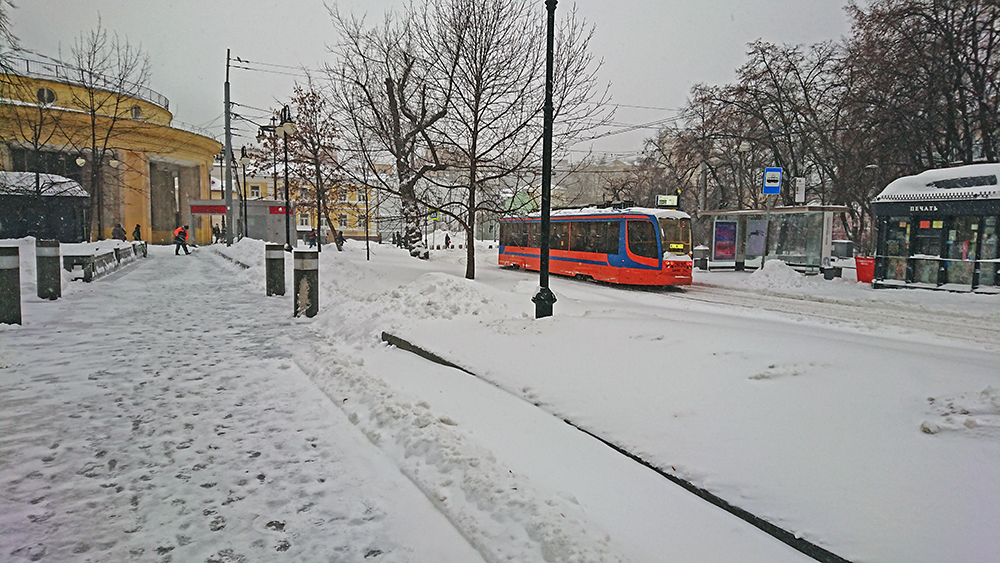 Снегопад в Москве  