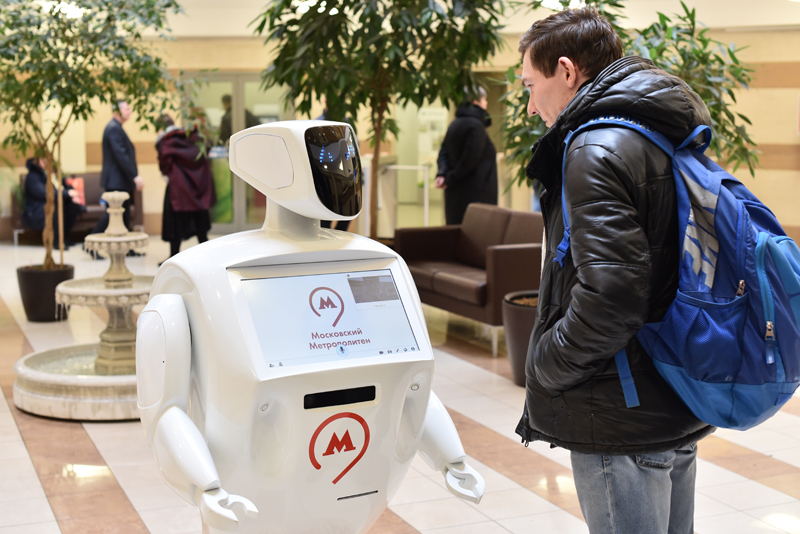 Робот-помощник появится в столичном метро