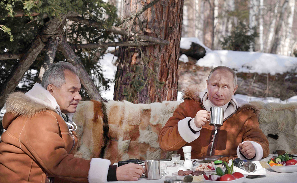 Владимир Путин и Сергей Шойгу во время отдыха в Сибири