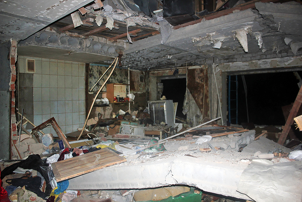 Последствия взрыва газа в жилом доме в Зеленодольске