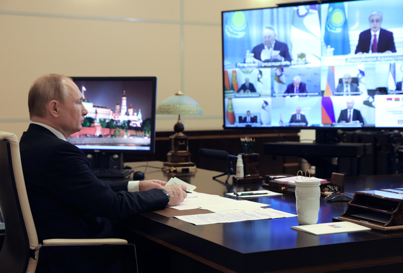 Владимир Путин принимает участие в заседании Высшего Евразийского экономического совета
