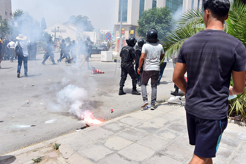 Протесты в Тунисе