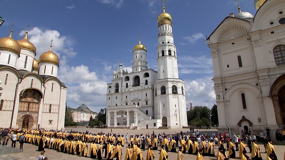 Соборная площадь Кремля