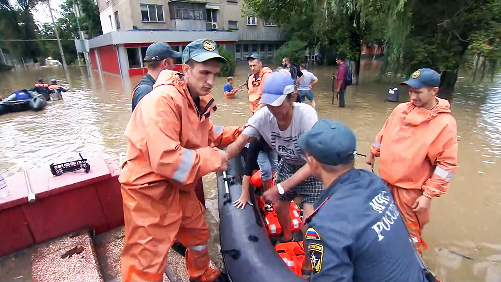 Последствия наводнения в Крыму