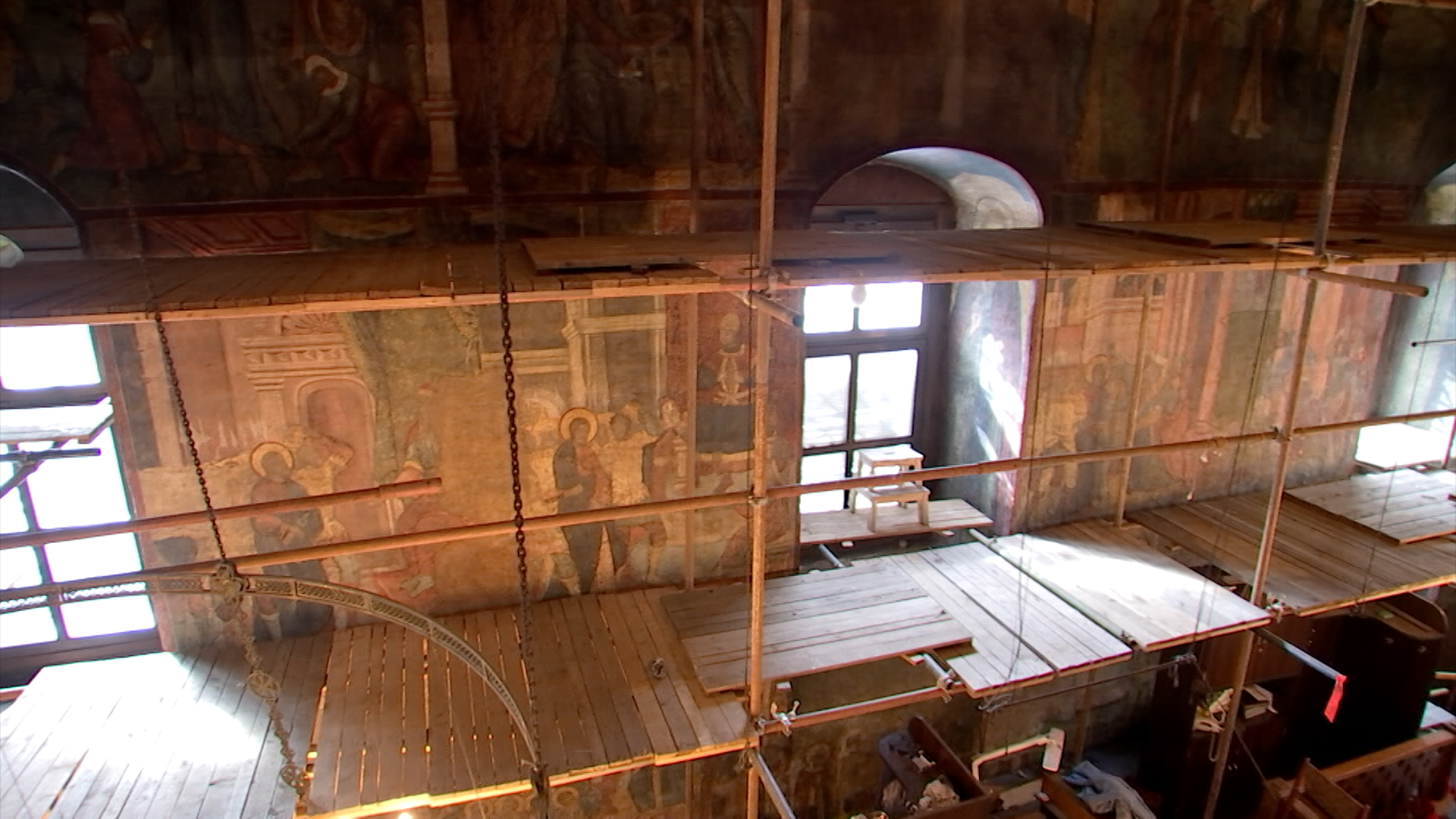 В Сретенском монастыре восстанавливают уникальные фрески