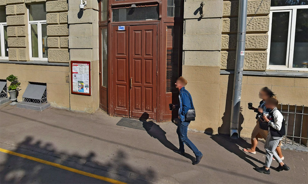 Пропавшая дверь в историческом здании на Малой Молчановке