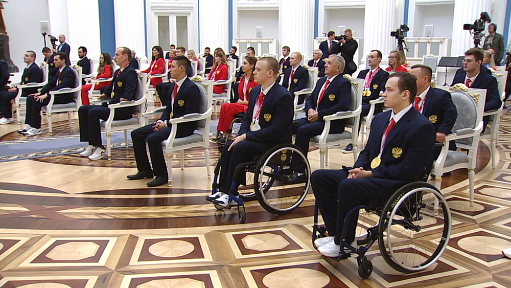 Церемония награждения паралимпийцев