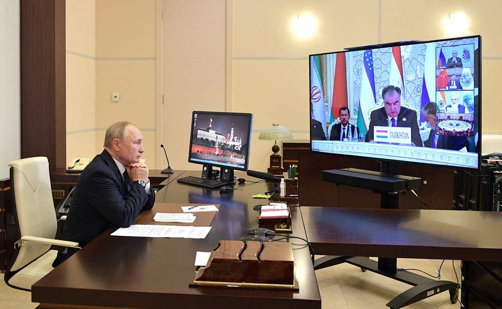 Владимир Путин на заседании Совета глав государств – членов ШОС