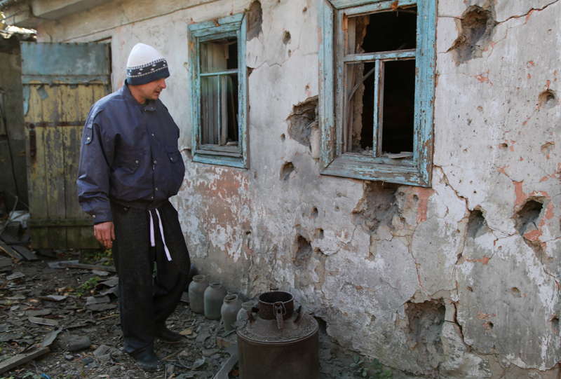  Последствия обстрела домов в Донецке