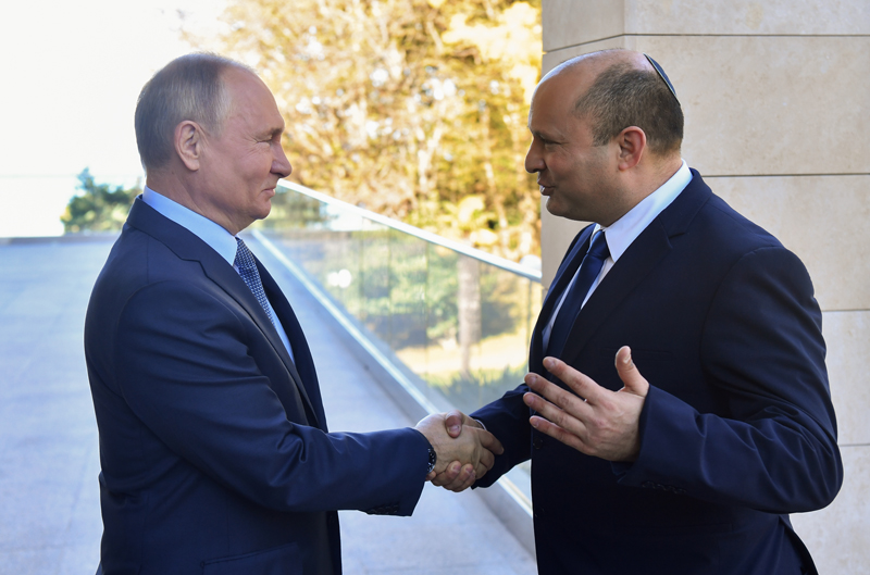 Владимир Путин и премьер-министр Израиля Нафтали Беннет