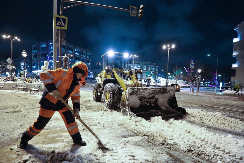 Уборка снега в Москве