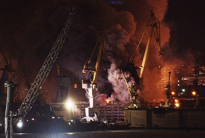 Пожар на корвете "Проворный" на заводе "Северная верфь" в Санкт-Петербурге