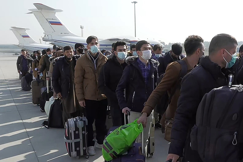 Прибытие российских самолетов с гуманитарным грузом в Кабул