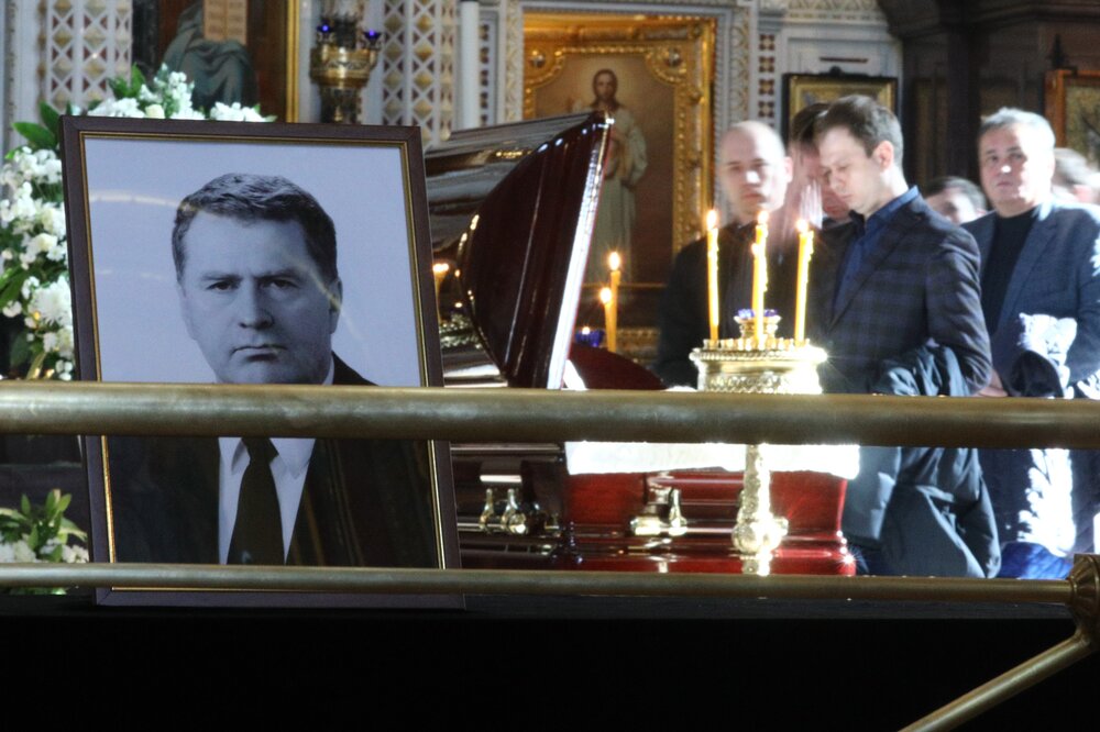 Церемония отпевания Владимира Жириновского в храме Христа Спасителя