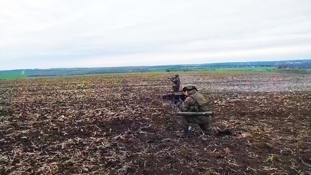 Спецоперация на украине последние новости сейчас военхроника. Русские на поле боя Украина. Штурм опорного пункта.