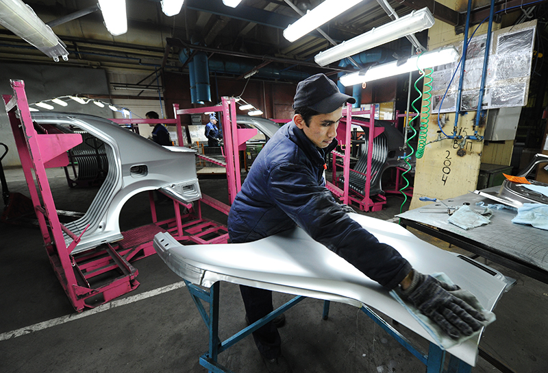 Производство автомобилей в России упало на 60% :: Новости :: ТВ Центр