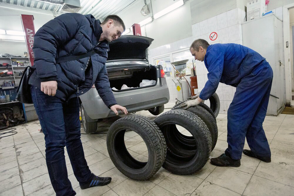 Как переобуть машину самостоятельно