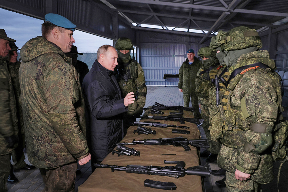 Владимир Путин и военнослужащие