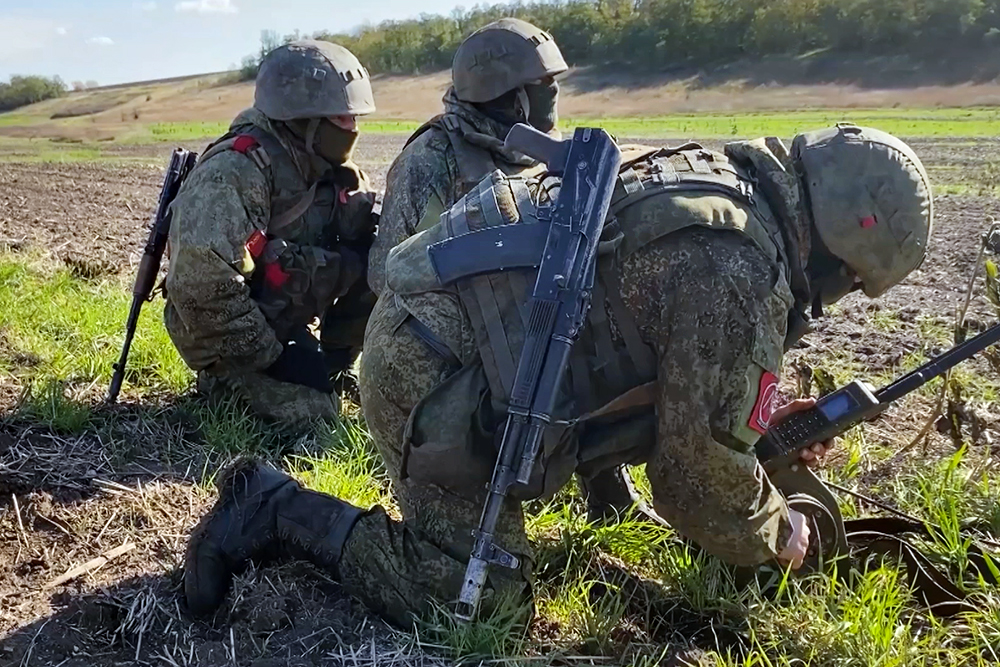 Военнослужащие ВС России