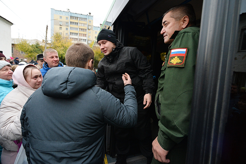 Центр мобилизованных в москве. Мобилизация в Москве. Добровольцы мобилизация Москва. Пункты мобилизации. ВДНХ мобилизационный пункт.