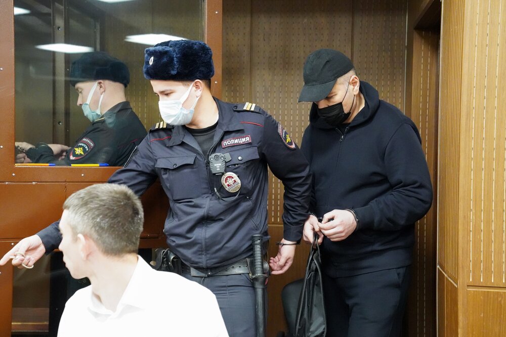 Оглашение в суде приговора владельцам группы "Сумма" братьям Магомедовым  