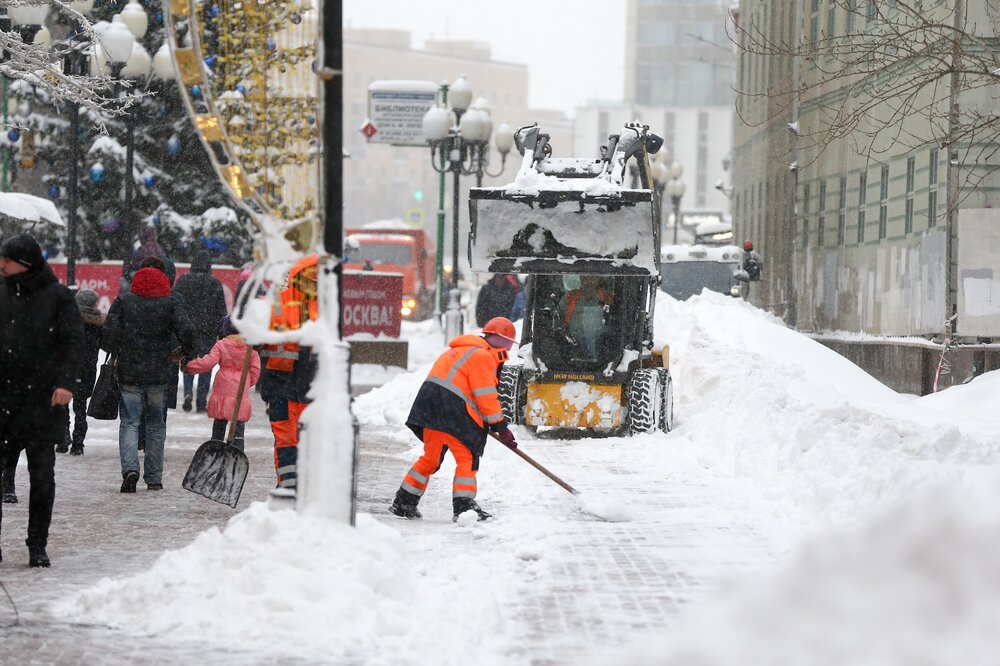 Уборка снега в Москве 