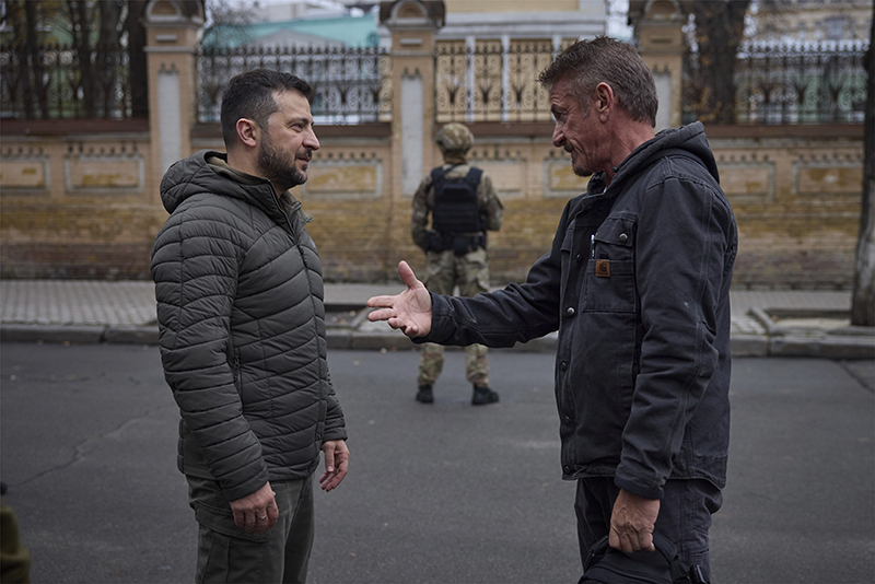Актер Шон Пен и Владимир Зеленский 