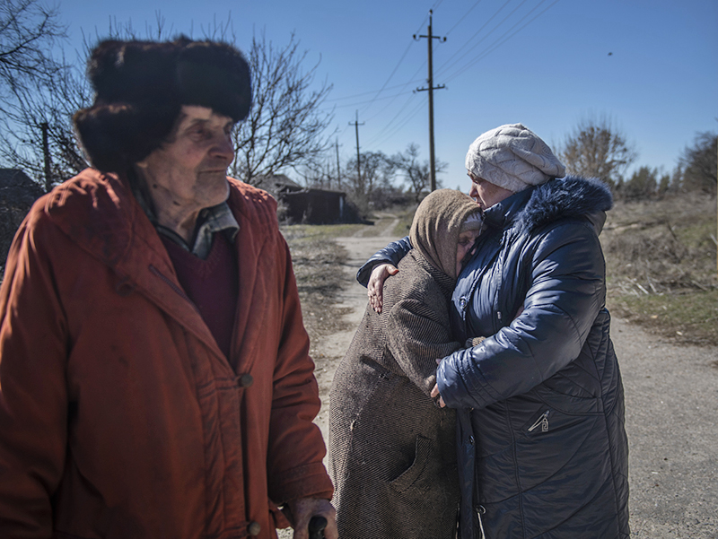 Жители Луганска