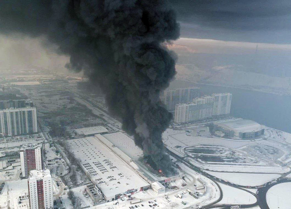 Пожар на кладе в Красноярске