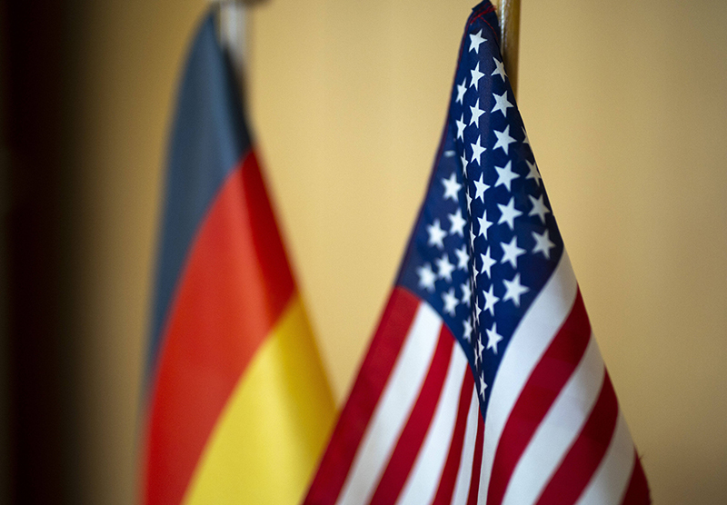 Флаг Германии и США