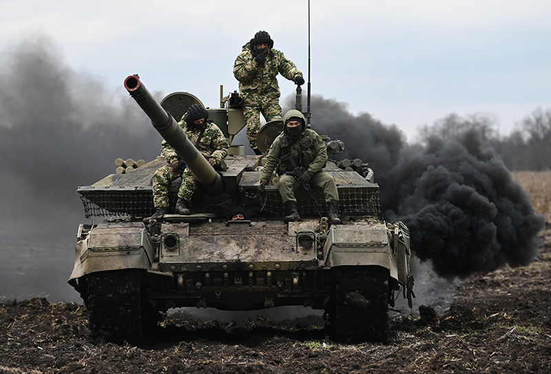 Экипаж танка Т-90М "Прорыв"