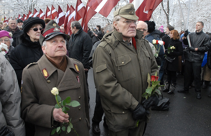 Шествие в честь легионеров Waffen SS в Риге  
