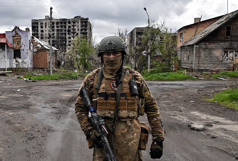 Боец в Артёмовске