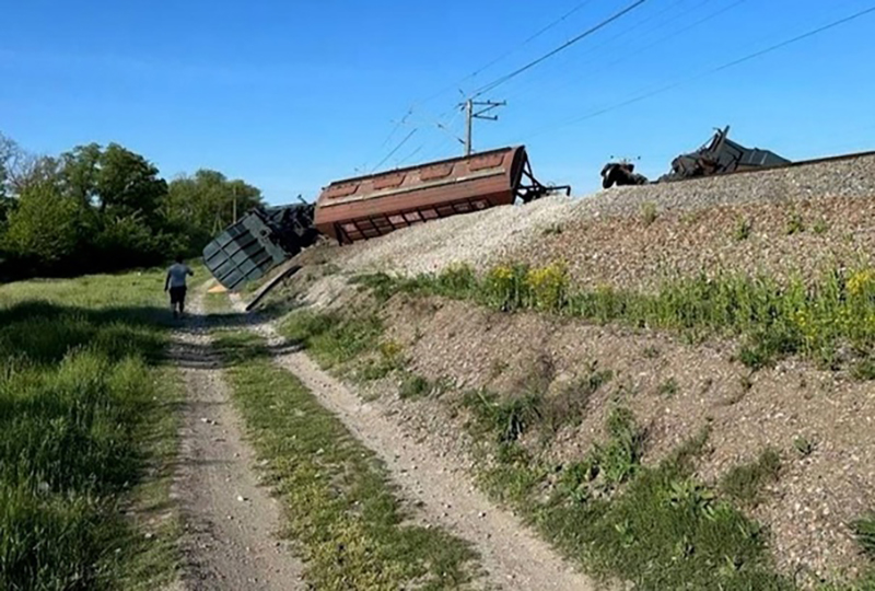 Сход вагонов с рельсов в Крыму