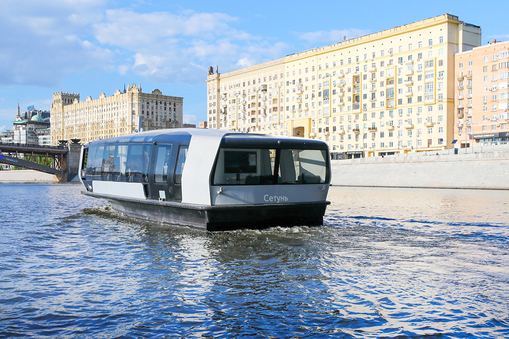 Электротрамвайчик на Москве-реке