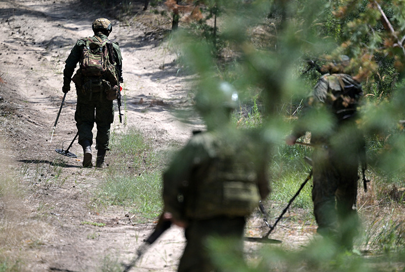 Военнослужащие инженерно-саперного подразделения