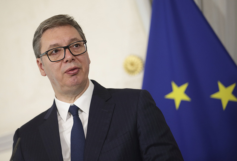 Вучич: окруженная странами НАТО Сербия будет сохранять свой нейтралитет