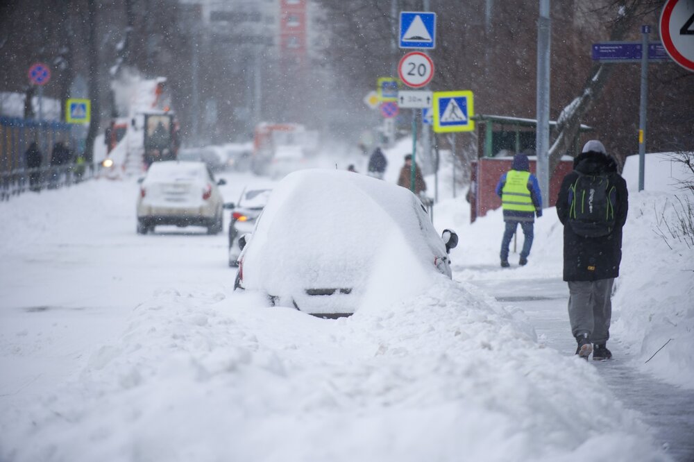 Снегопад в Москве 