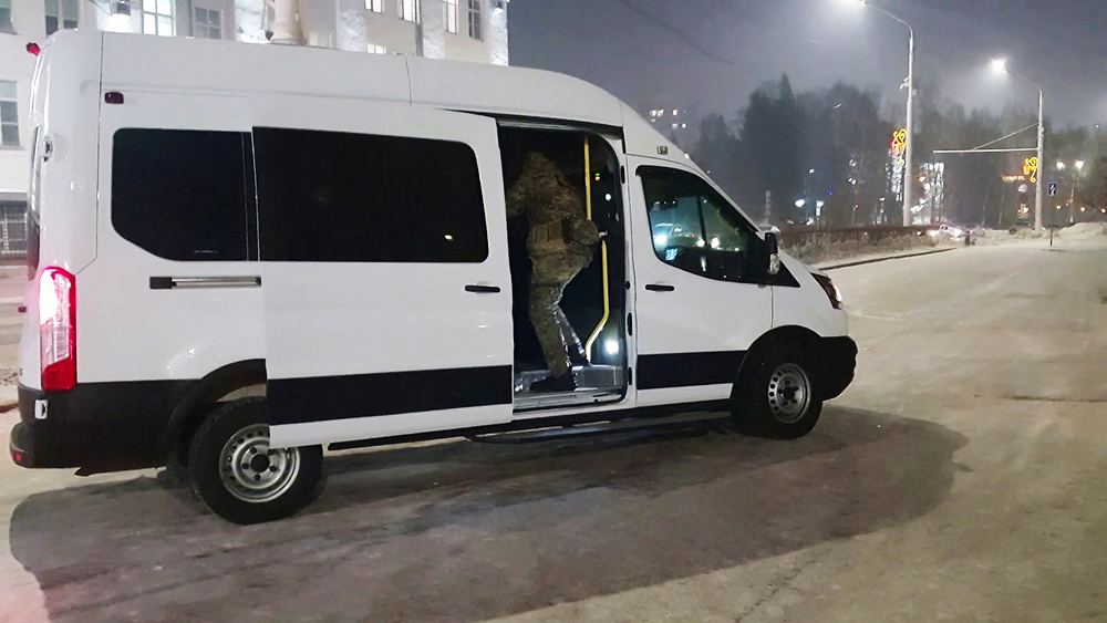 100 рублей на карте сбербанк. наре чимчестотности в английском. перевод платежа 100 рублей. перевести дб в разы по мощности. наречия частоты в английском языке таблица.