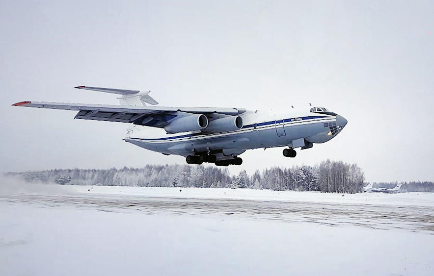 Военно-транспортный самолет ИЛ-76