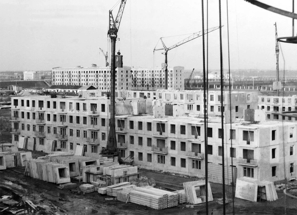 Строительство пятиэтажек (Архивное фото)