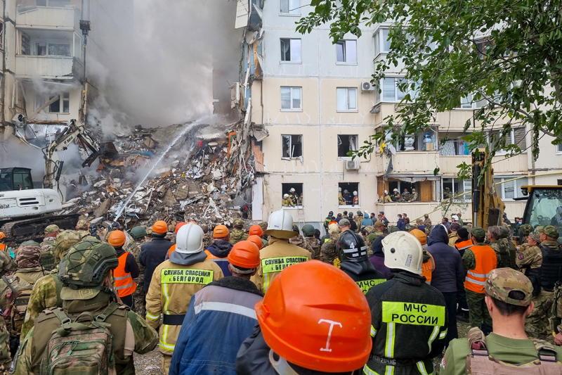 Обрушение подъезда жилого дома в Белгороде