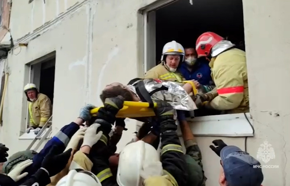 Обрушение подъезда жилого дома в Белгороде