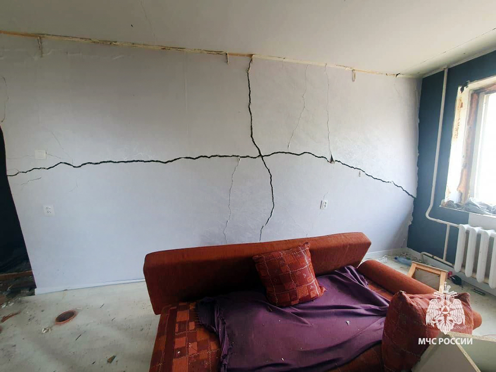 Последствия взрыва газа в доме в городе Стерлитамаке