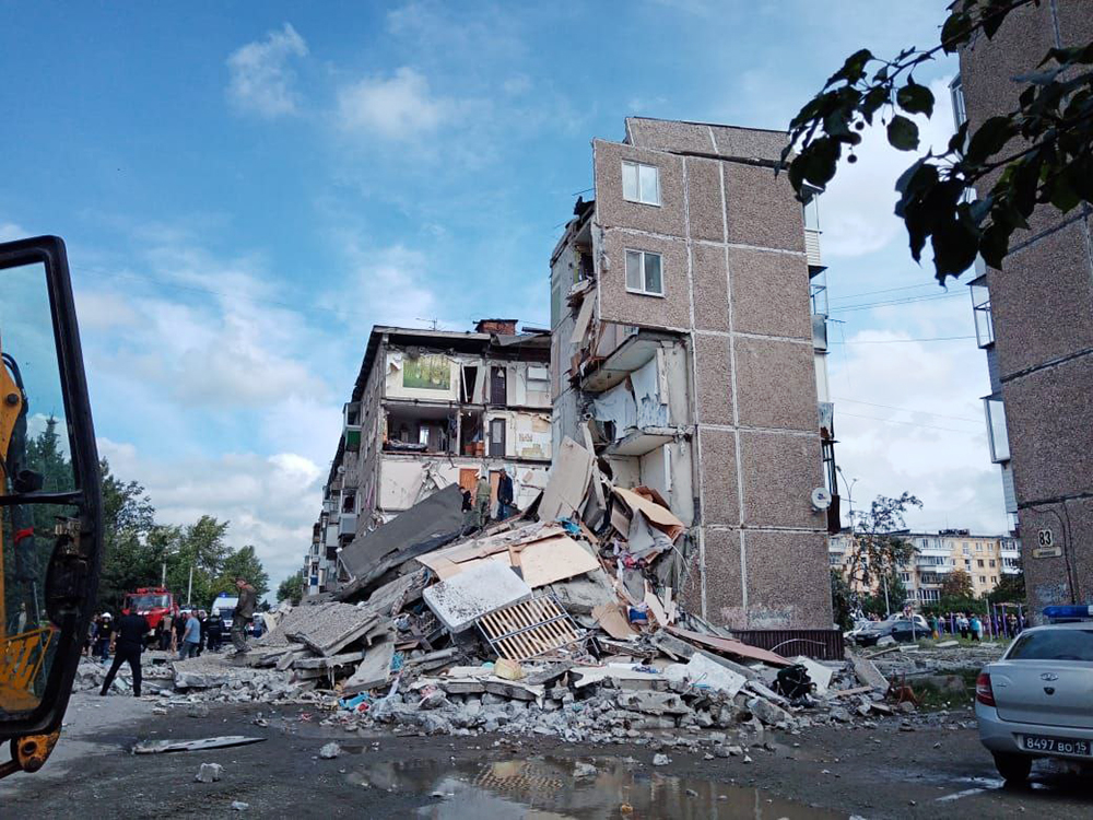 Пожар в нижнем тагиле. Фото взрыва газа 10 июня 2019 нижний тагил. Сгоревший дом. В нижневартовске взорвался дом. Новости о взрыве дома в нижнем тагиле.
