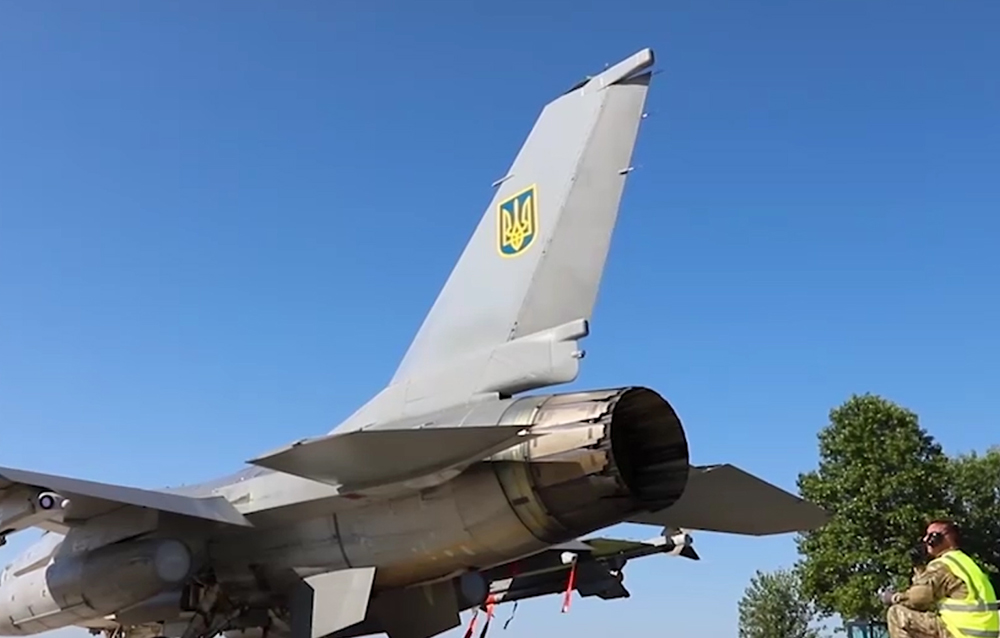 Истребитель F-16 ВВС Украины