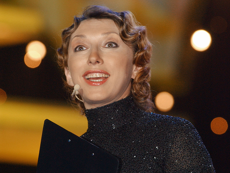 Орыс әйелі жалынды жігітпен жақсы жыныстық қатынасқа түседі.