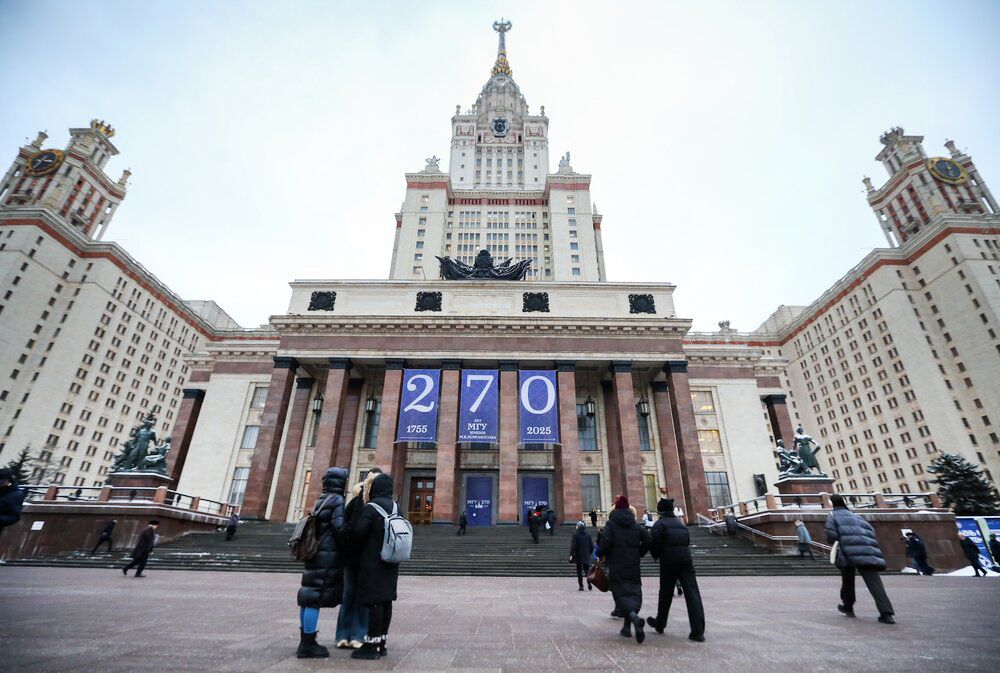 В мгу есть программирование. В мгу есть программирование
